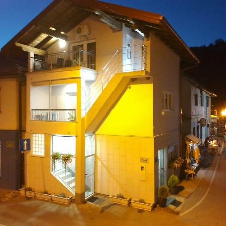 Naid Apartmani Kulen Vakuf Exterior photo