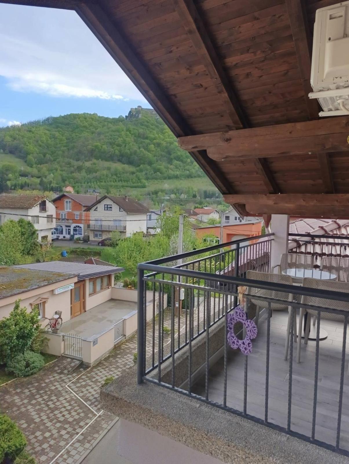 Naid Apartmani Kulen Vakuf Exterior photo