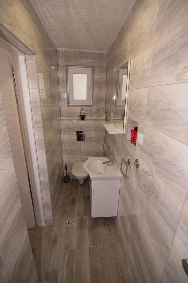 Naid Apartmani Kulen Vakuf Exterior photo